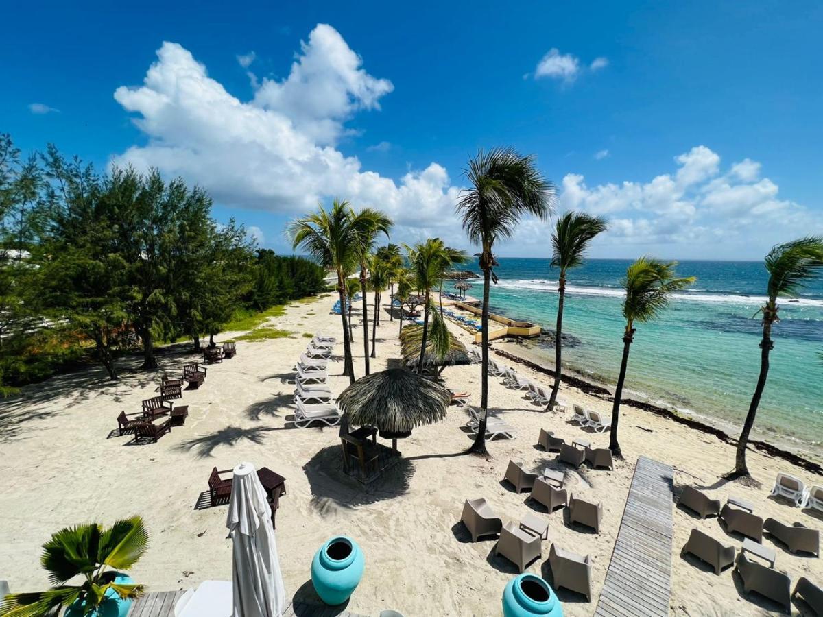 Studio Le Titoune Acces Plage St-Francois Avec Reservoir D'Eau Automatique Saint-Francois  Bagian luar foto